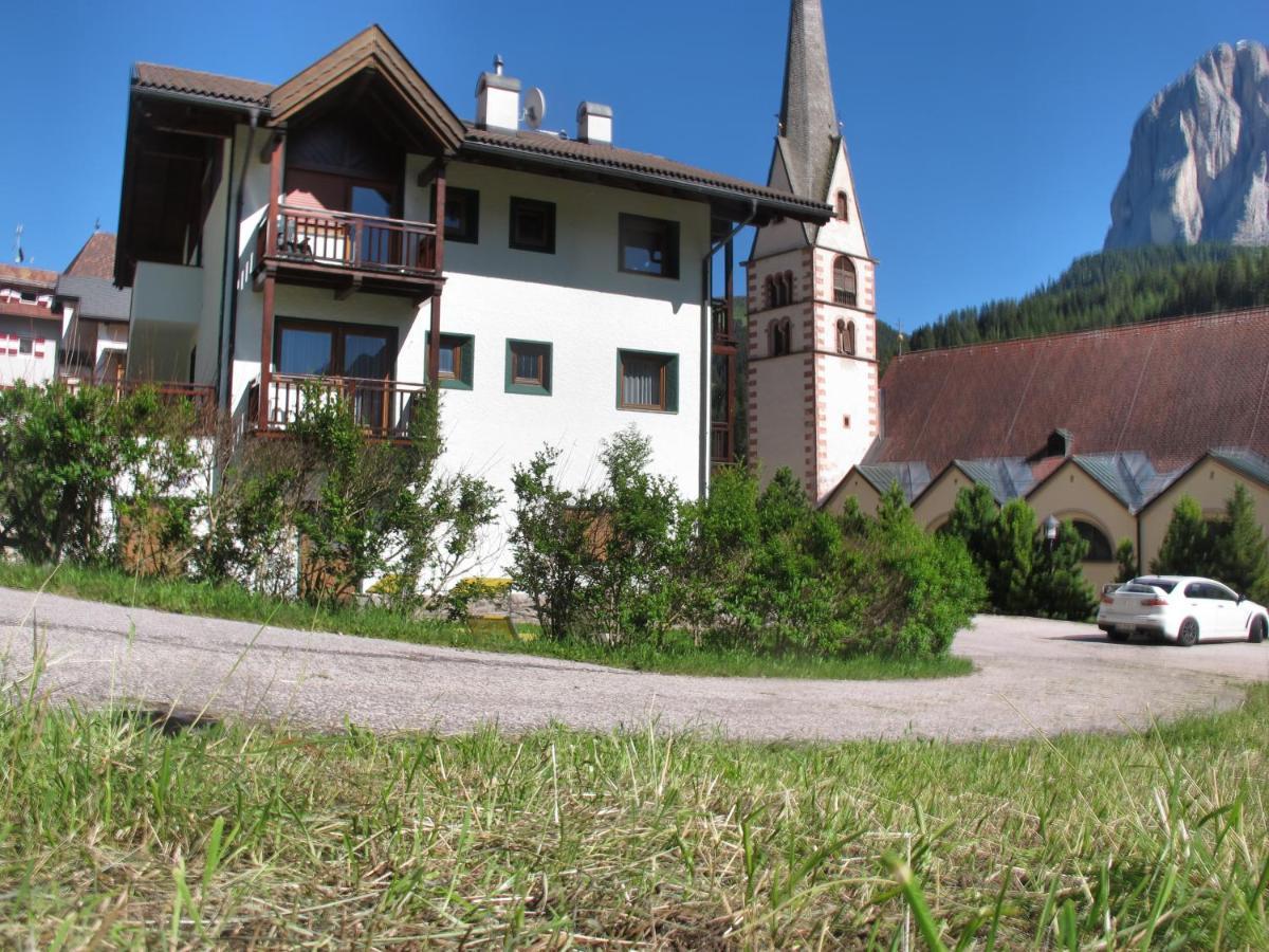 Villa Ula Verda- Apartments Marianna Santa Cristina Val Gardena Extérieur photo